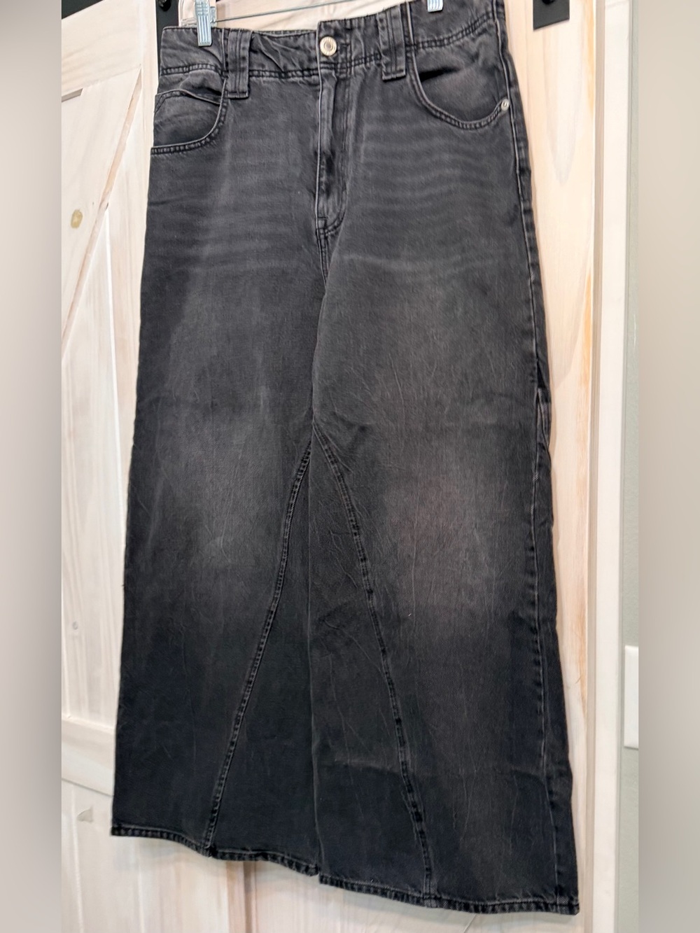 We the Free size 29 black Chill Vibes Wide Leg no issues Very good condition